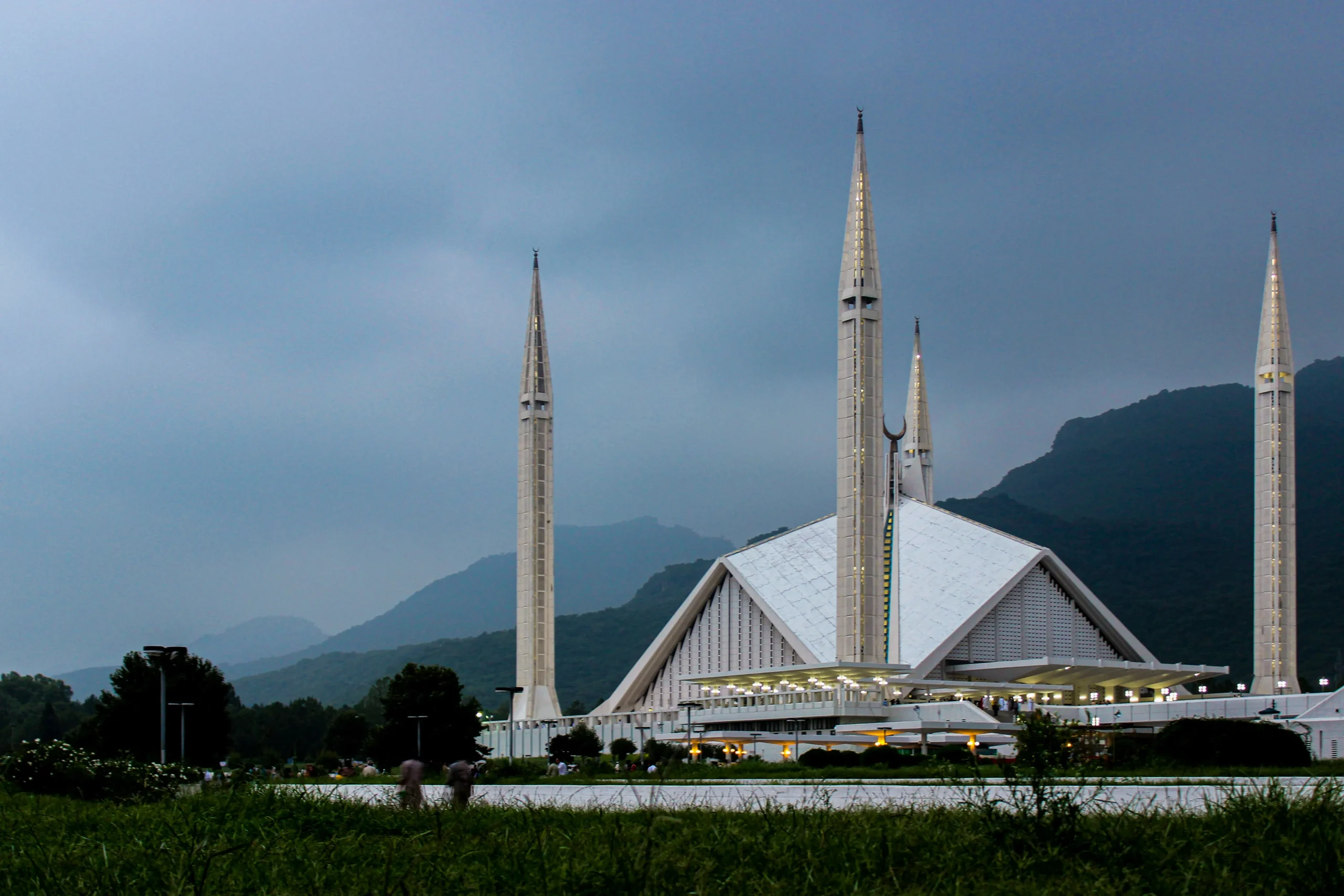 Top Amazon Conferences Taking Place Across Pakistan